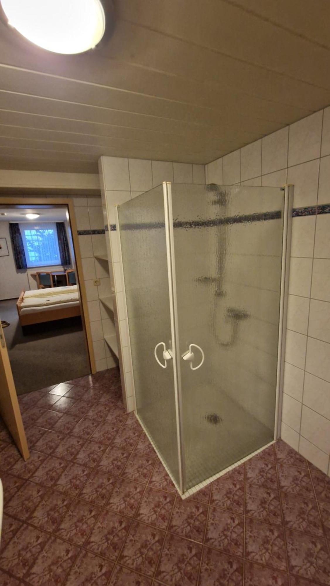 Schwarzer Adler - Hotel Garni Ipsheim Oda fotoğraf
