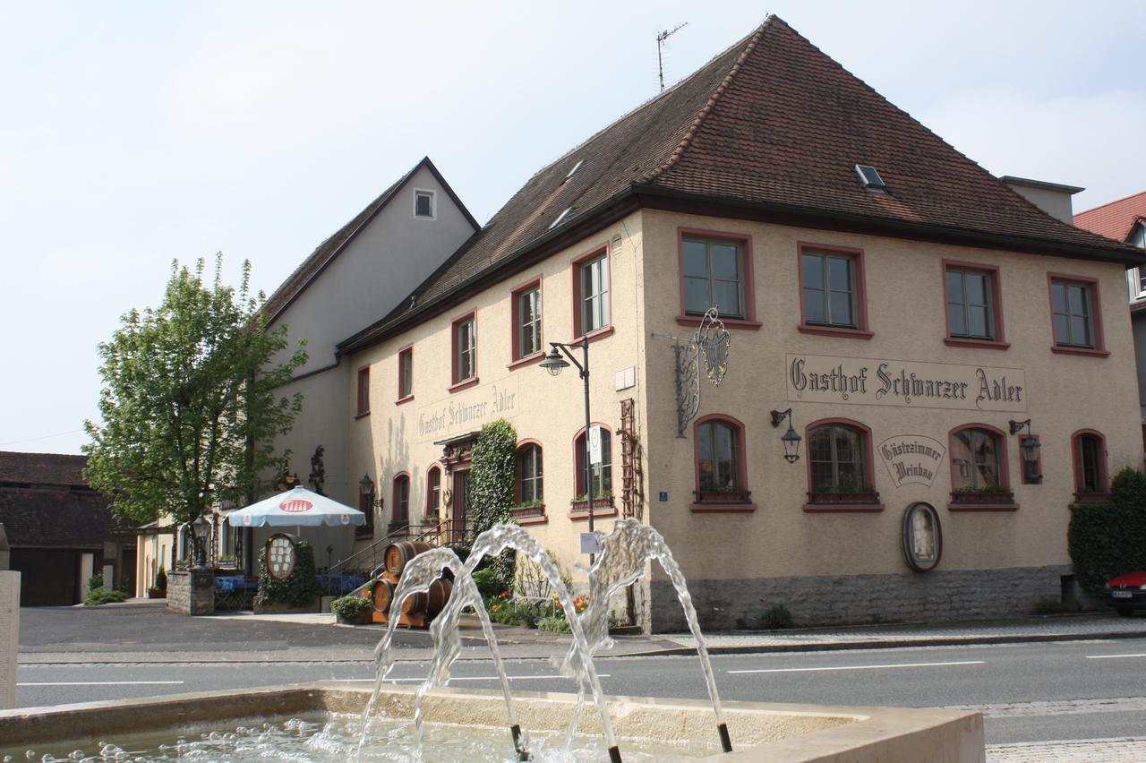 Schwarzer Adler - Hotel Garni Ipsheim Dış mekan fotoğraf