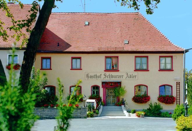 Schwarzer Adler - Hotel Garni Ipsheim Dış mekan fotoğraf