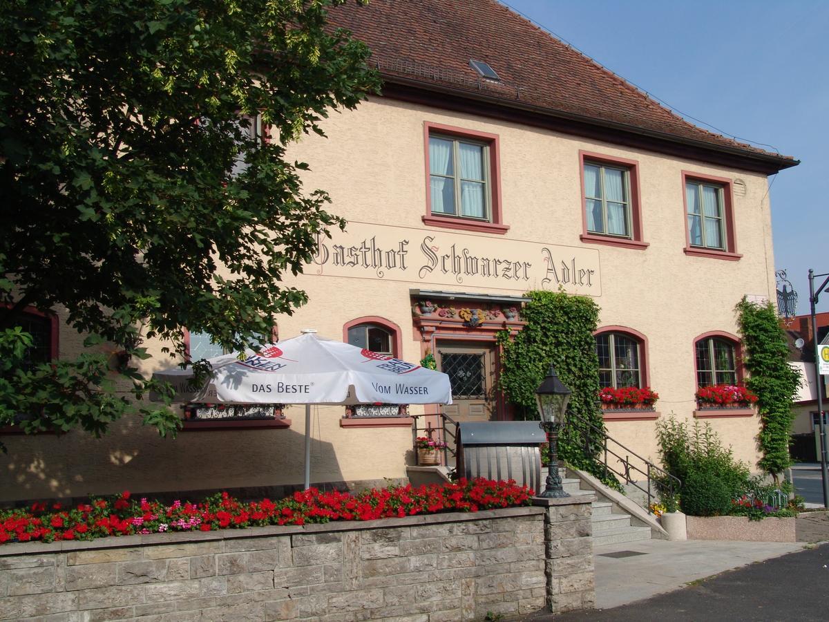 Schwarzer Adler - Hotel Garni Ipsheim Dış mekan fotoğraf